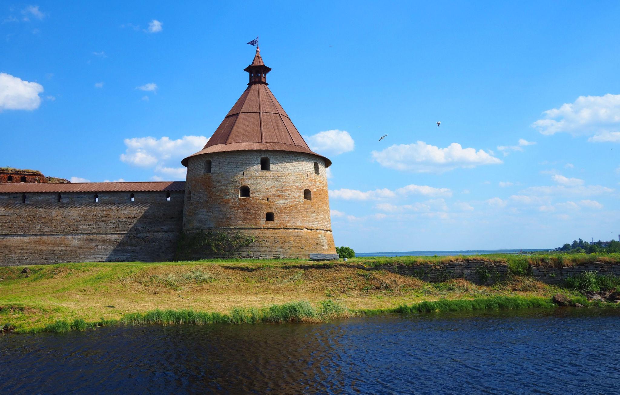 Remote castle-like property in Russia sparks global interest after returning to the market.